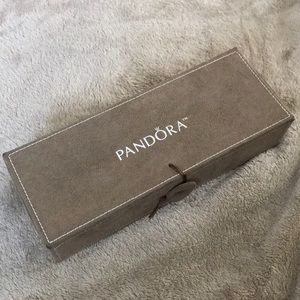 Pandora storage box
